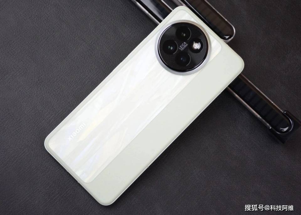 首銷10分鐘銷售額翻倍，16GB+512GB+5000萬，如今終于淪為中端機