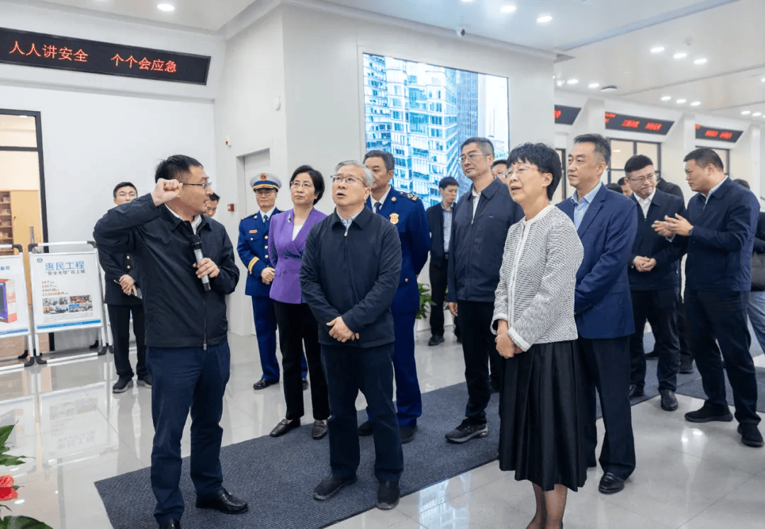 省委常委、常務副省長徐文光赴杭州市調研基層應急消防治理體系建設與電動自行車安全隱患全鏈條整治工作