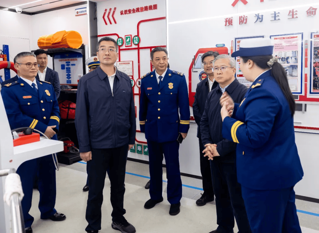 省委常委、常務副省長徐文光赴杭州市調研基層應急消防治理體系建設與電動自行車安全隱患全鏈條整治工作