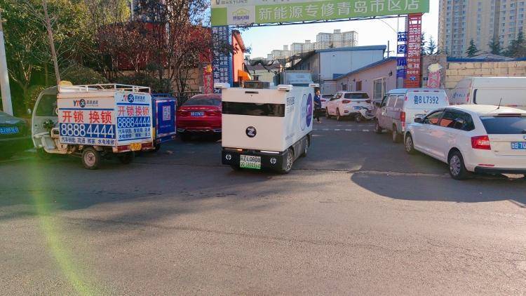 無人快遞車的首個“雙十一”：一天拉2000多件，快遞小哥效率翻倍收入增長