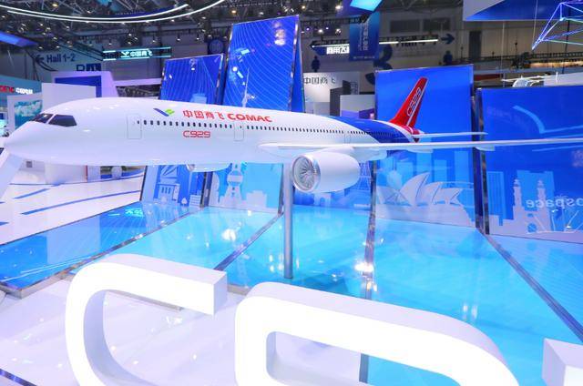 C929客機全球首家意向用戶，簽了！