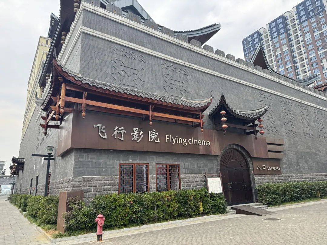 投資20億的古城變“空城”，游客中心燈都沒開