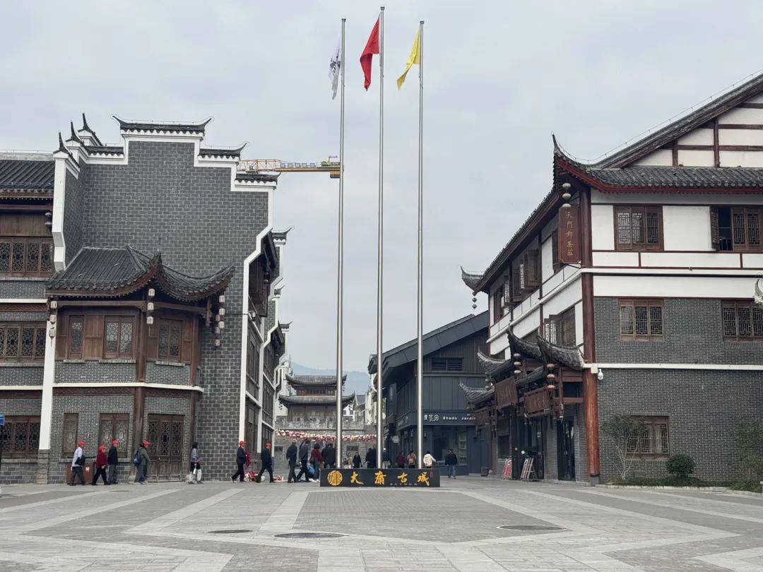 投資20億的古城變“空城”，游客中心燈都沒開