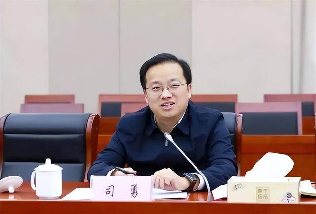 司勇任江蘇省商務廳廳長，曾是南京最年輕區長