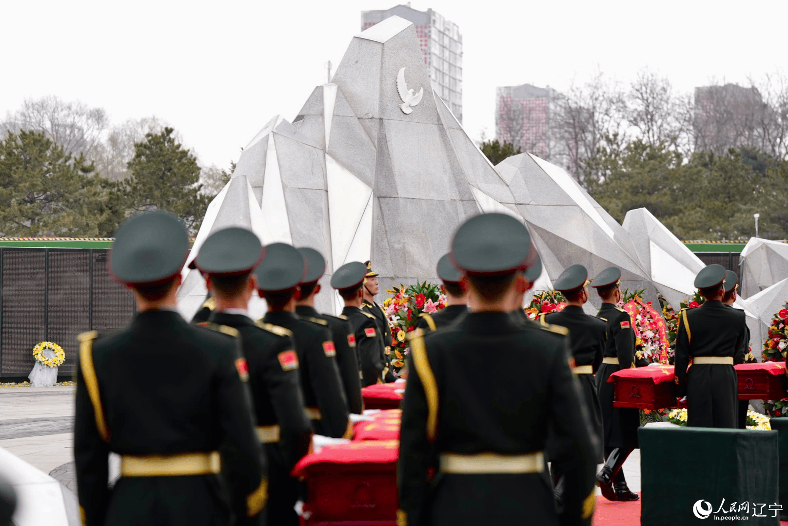 第十一批在韓中國人民志愿軍烈士遺骸安葬儀式在沈陽舉行