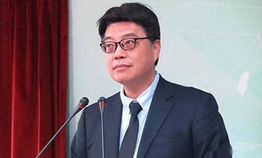 臺當局三天未發聲，突然嚴懲馬英九基金會，大陸學生面臨驅逐命運？