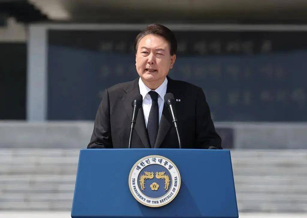 尹錫悅險中求穩：戒嚴風波逆轉，國民力量黨撐腰，李在明盼破局！