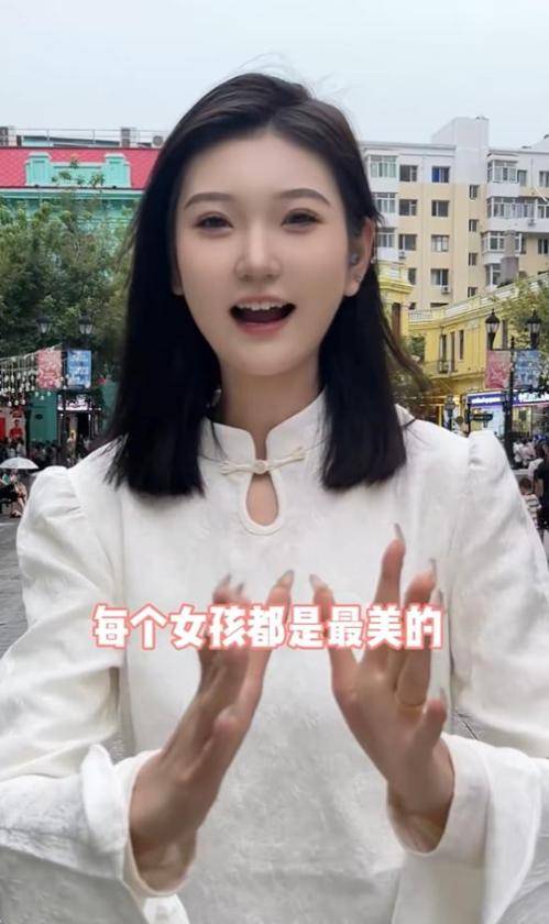 女孩身高2米26貌美如花，媽媽天天發愁：白長這么漂亮，沒人敢追