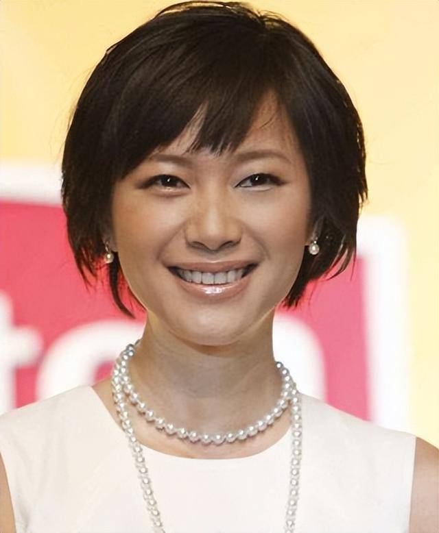 萬萬沒想到，“丁克”了半輩子的徐靜蕾，如今卻成了人生贏家