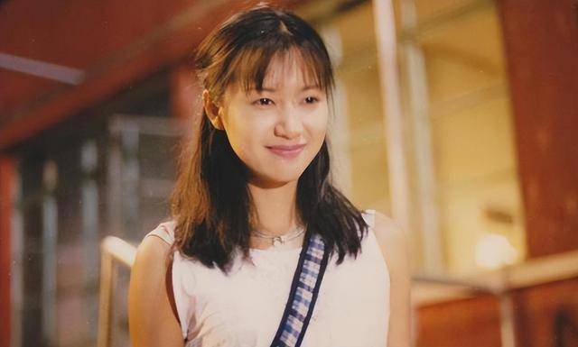 萬萬沒想到，“丁克”了半輩子的徐靜蕾，如今卻成了人生贏家