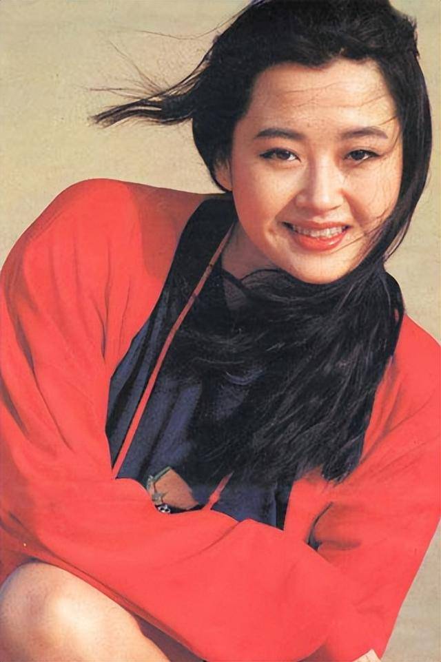 事實證明，55歲“無人敢娶”的許晴，才是真正的人間清醒！