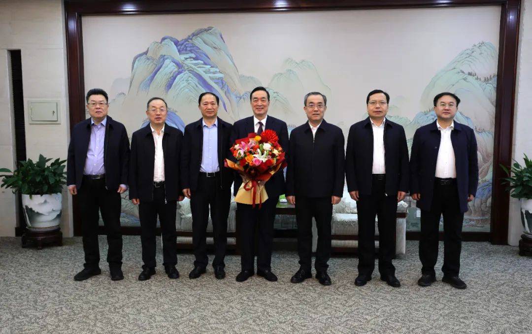 李鵬會見全國離退休干部先進個人王茂興