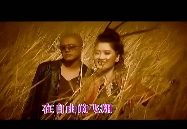 鳳凰傳奇出道20年被迫換主唱，曾毅：現在賺錢也太難了！