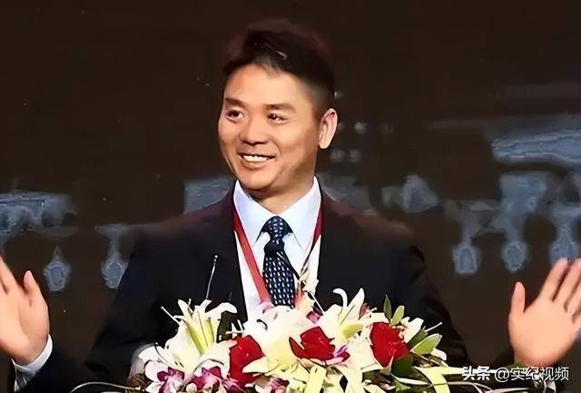 坐擁742億，卻救不了43歲妹妹！把外甥當親子，一年給100萬撫養費
