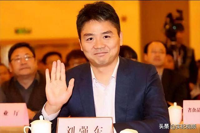 坐擁742億，卻救不了43歲妹妹！把外甥當親子，一年給100萬撫養費