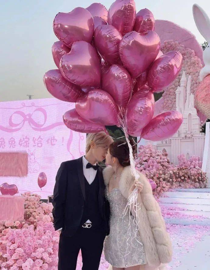 熱搜第一！鹿哈在湖南向女友求婚成功