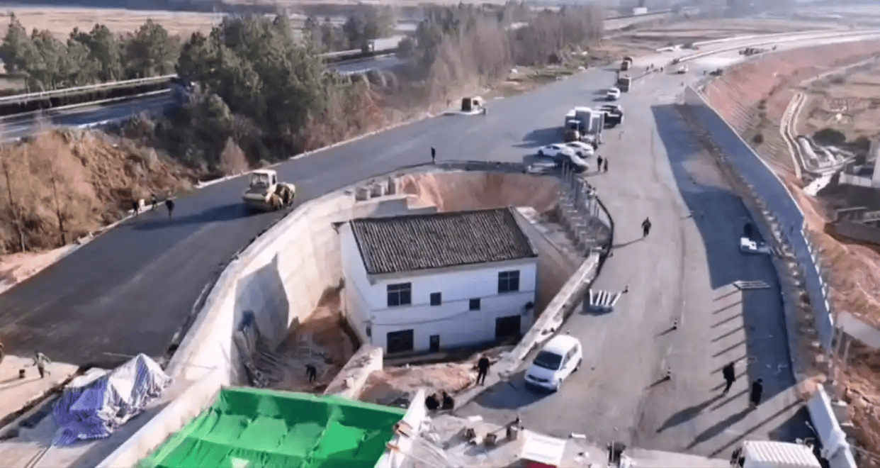 釘子戶后悔沒答應拆遷 路中房事件沒有贏家