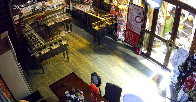 大同“店鋪被撬鎖開燈”事件引關注 街道回應：正在核查
