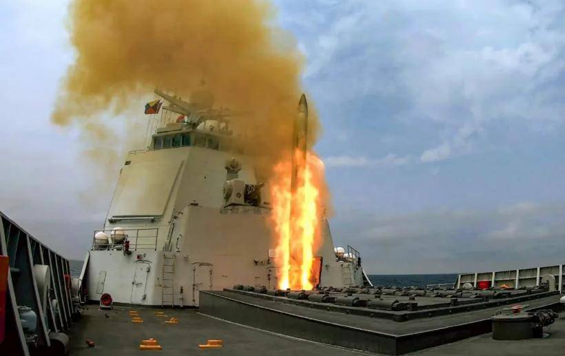 解放軍強勢亮劍！7艘戰艦直奔臺島以東，美軍的秘密藏不住了