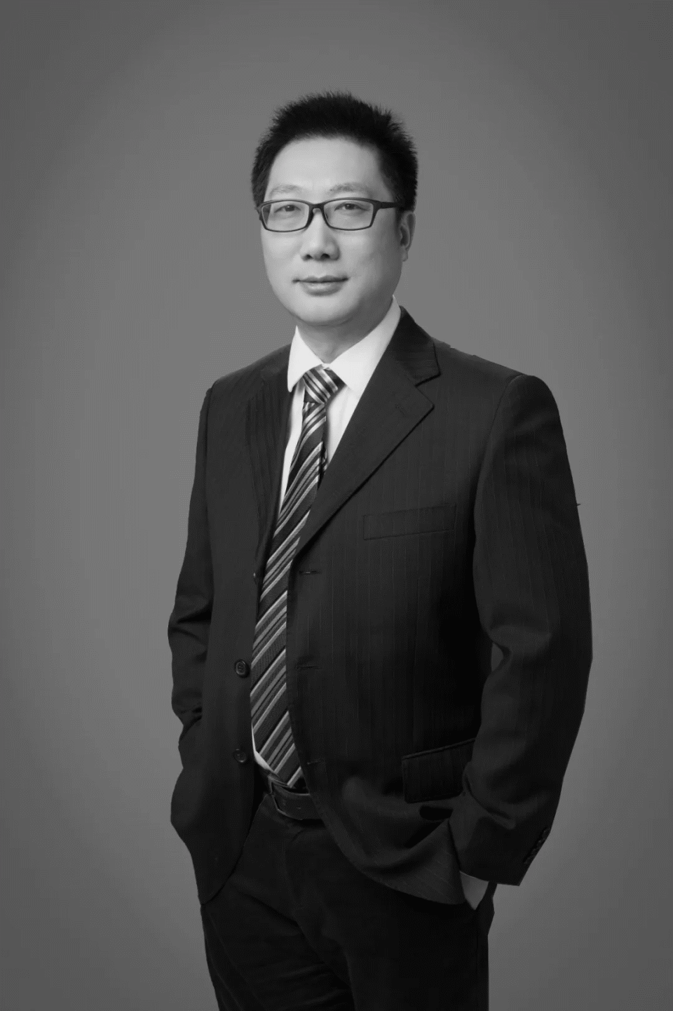 浙大發布劉永鋒教授訃告：參會現場突發腦溢血，經搶救無效后離世