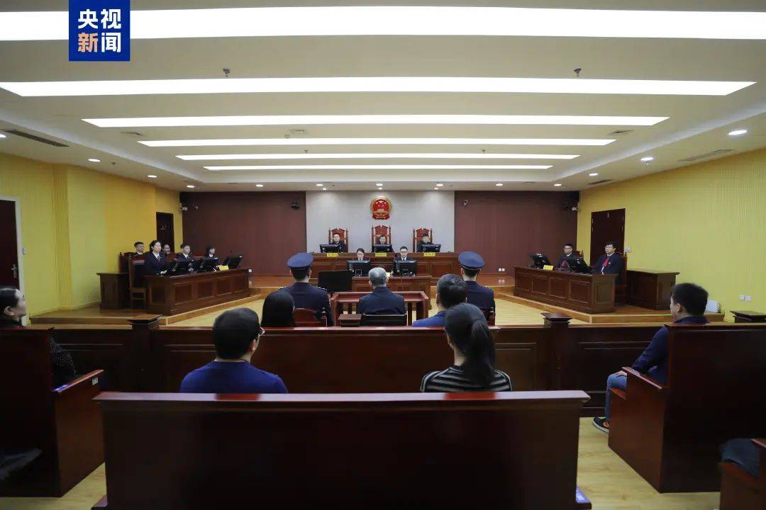 光大集團原董事長李曉鵬，一審獲刑15年