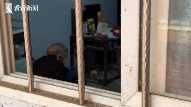 93歲強奸犯被頂格判罰卻未能收監，子女怨其晚節不保，稱“隨便怎么處置”
