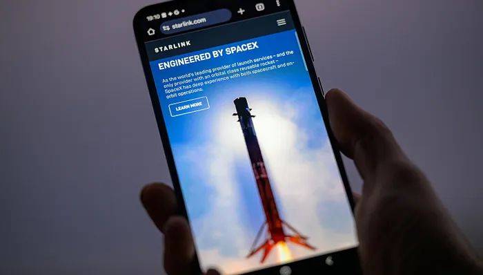 曝蘋果與馬斯克發生沖突，蘋果與SpaceX正爭奪供應有限的頻譜使用權