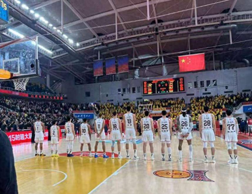 杜鋒帶13人出征上海！4外援+23兄弟，貝貝獲重用