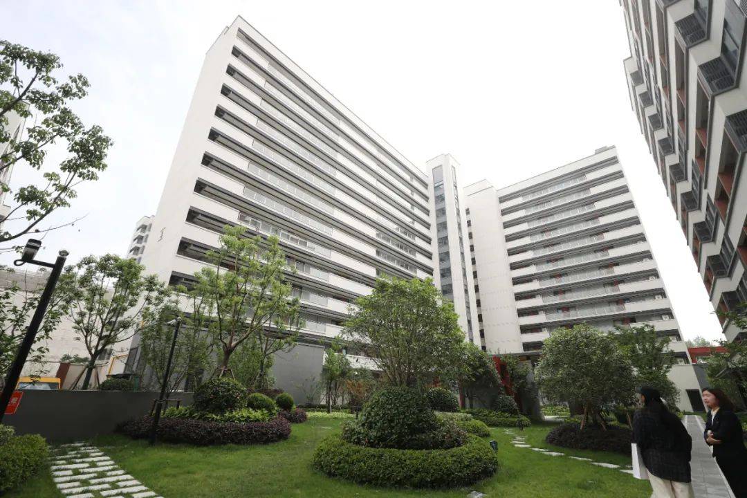 一二線城市房租普降，房東主動降200留我