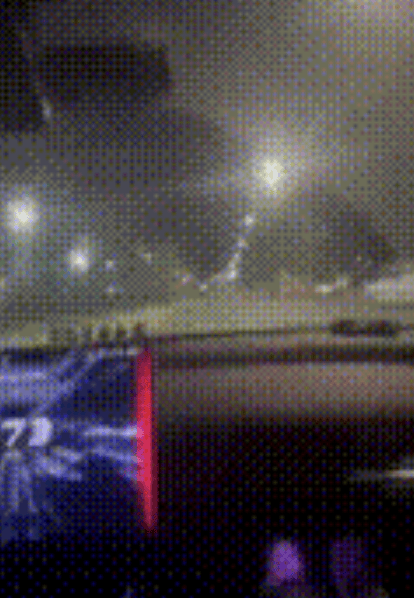 事發廣州！最高170km/h小車遇逆行“電雞”，結果……