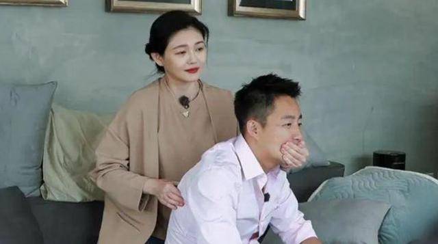 大S兒女回北京，張蘭拉著小玥兒逛街，網友夸汪小菲好帥
