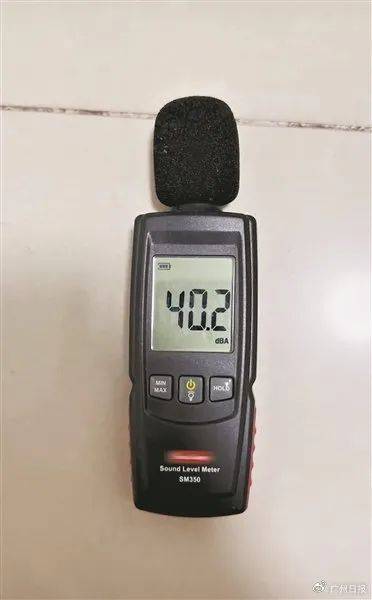 7樓住戶疑似為報復8樓安裝“震樓器”，9樓一家“躺槍”被震樓兩三年：在找房子考慮搬走了