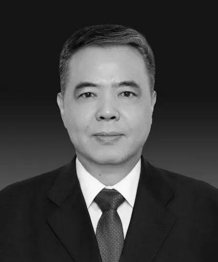 李春升同志會議期間因病逝世，享年63歲