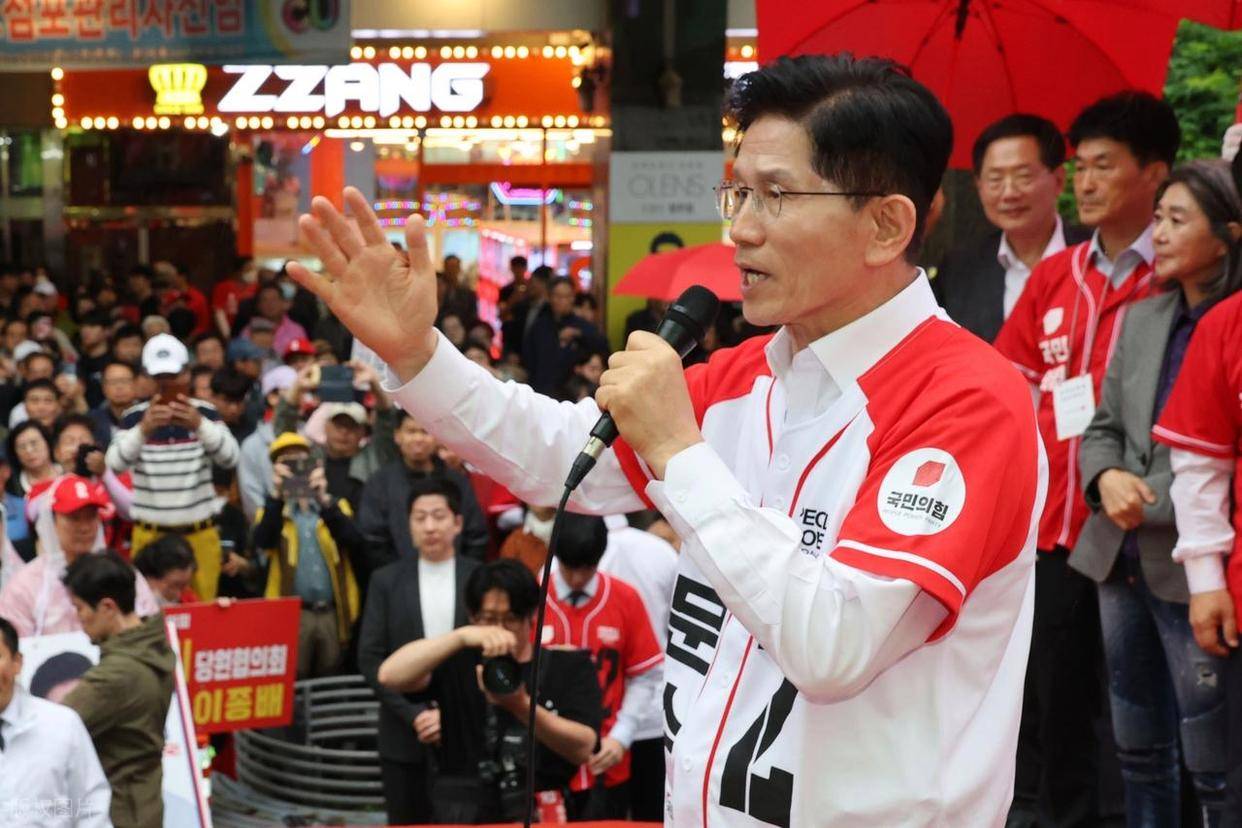 韓國爆發仇華浪潮，李在明罕見警告，關鍵時刻，一句話定下中韓大局
