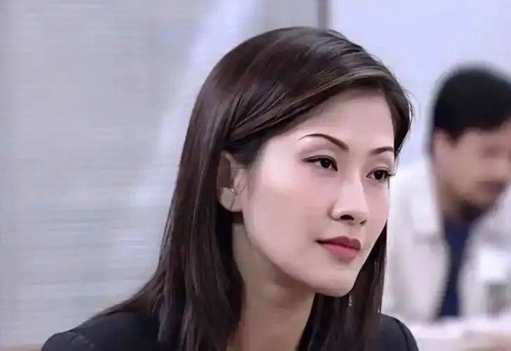 證實！知名女演員轉行當老師，已獲博士學位