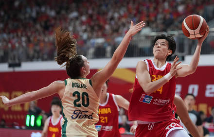 中國女籃熱身賽逆轉 險勝澳大利亞隊