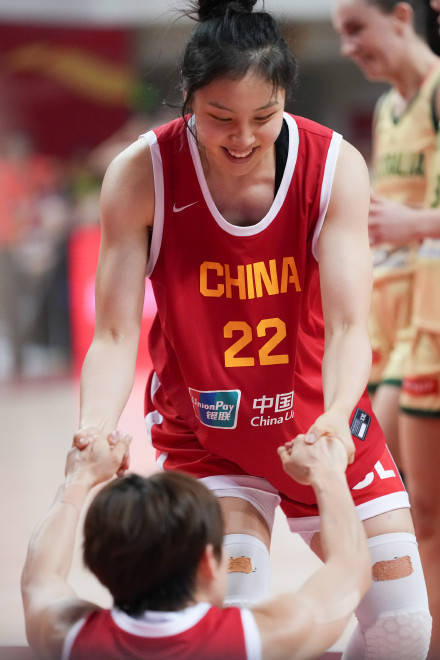 中國女籃熱身賽逆轉 險勝澳大利亞隊